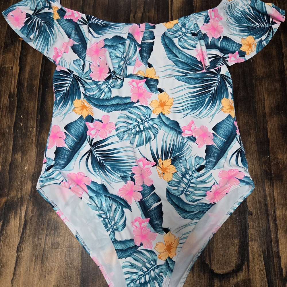 Ardene Swimwear in Soft White